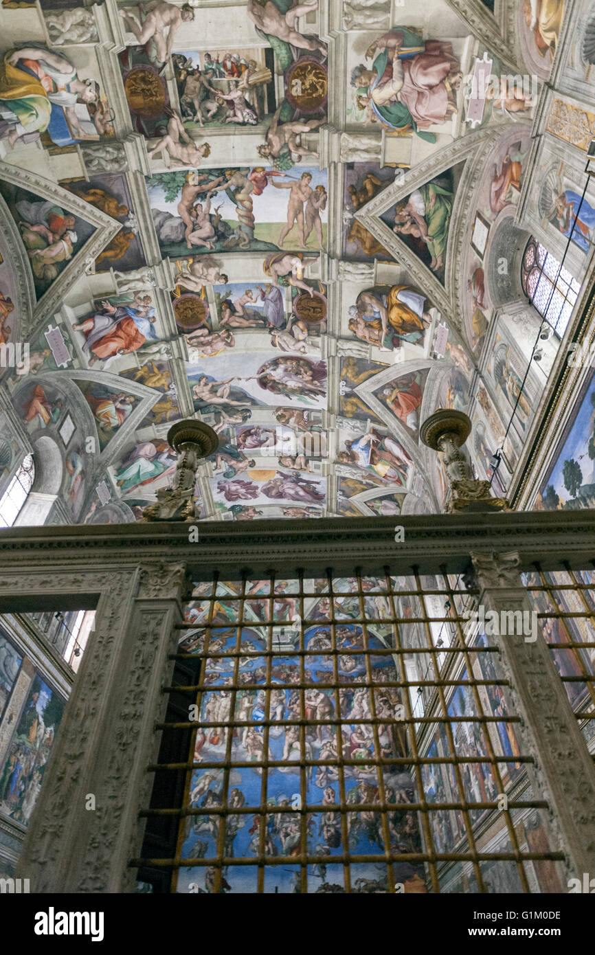 The Sistine Chapel ceiling, painted by Michelangelo Stock Photo