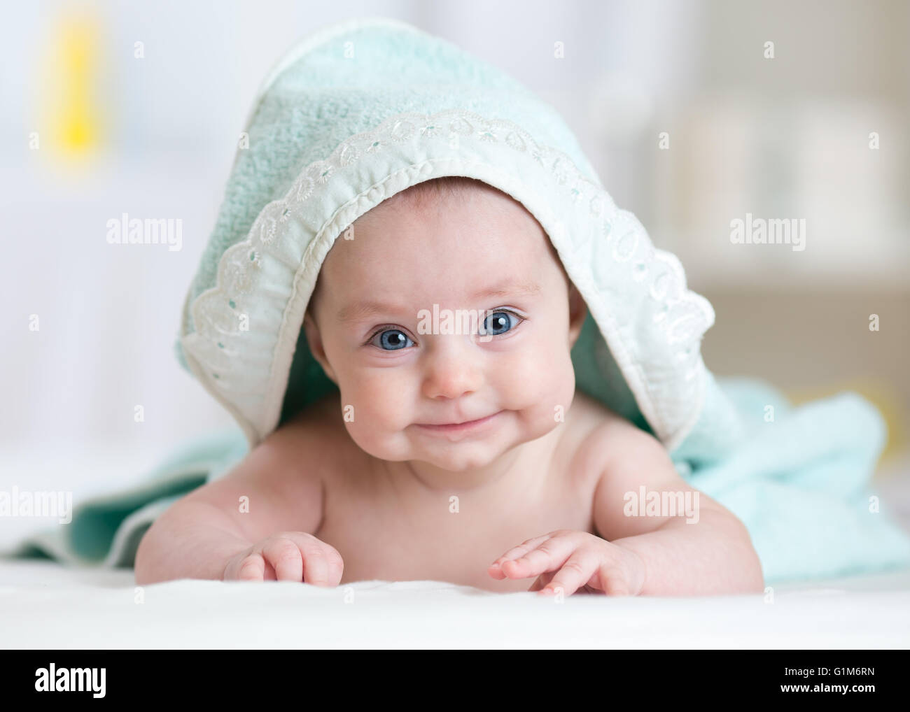 Bath for newborn hires stock photography and images Alamy