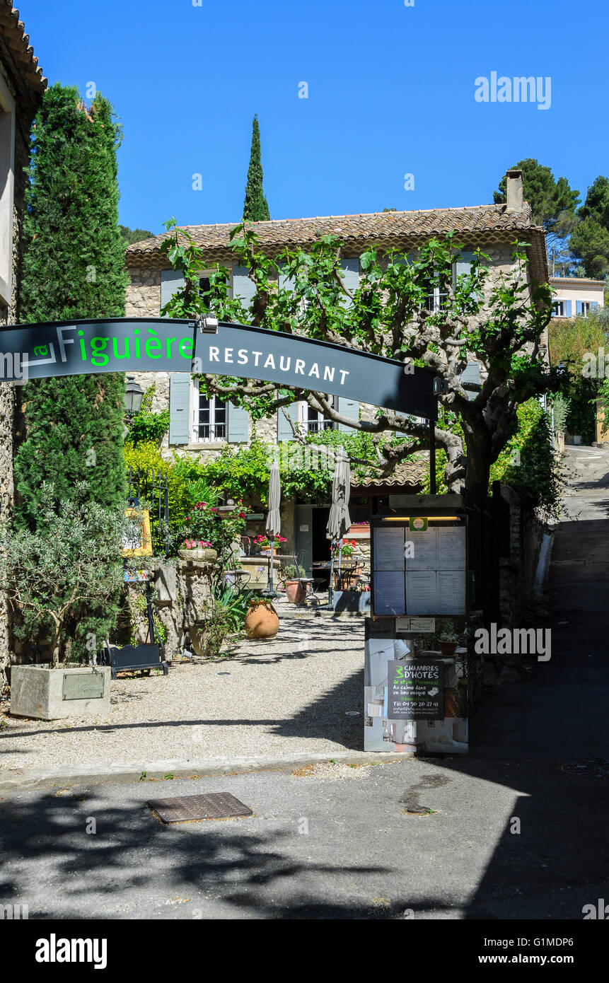 FONTAINE DE VAUCLUSE, VAUCLUSE 84 FRANCE Stock Photo
