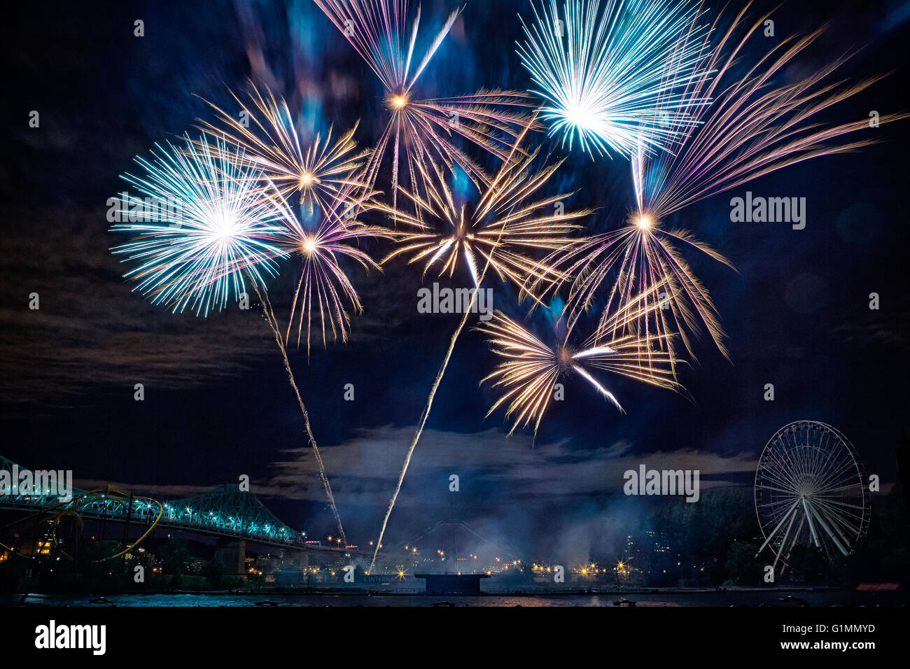 Fireworks display at the 2007 Montreal International Pyromusical