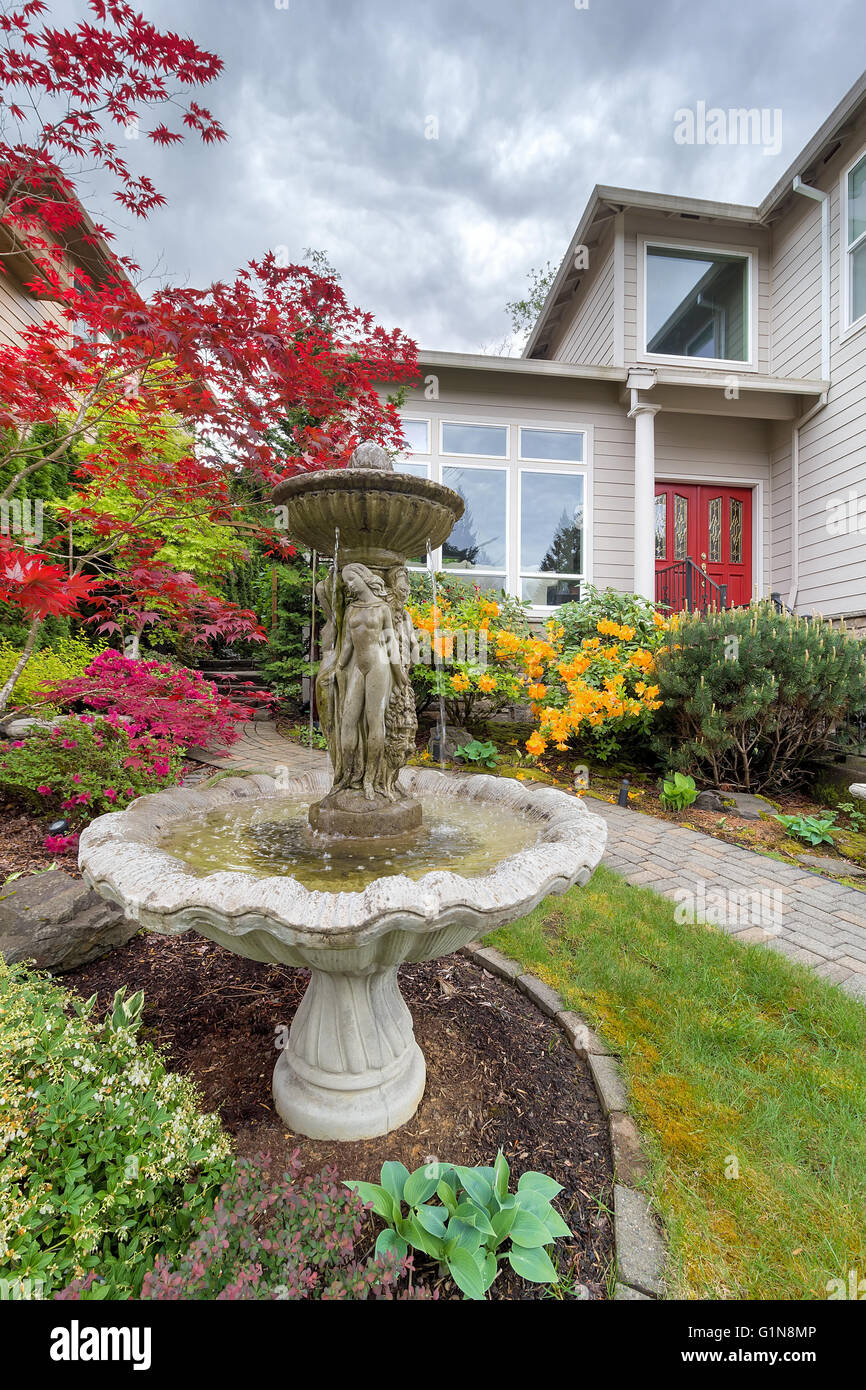 Cement fountain hires stock photography and images Alamy