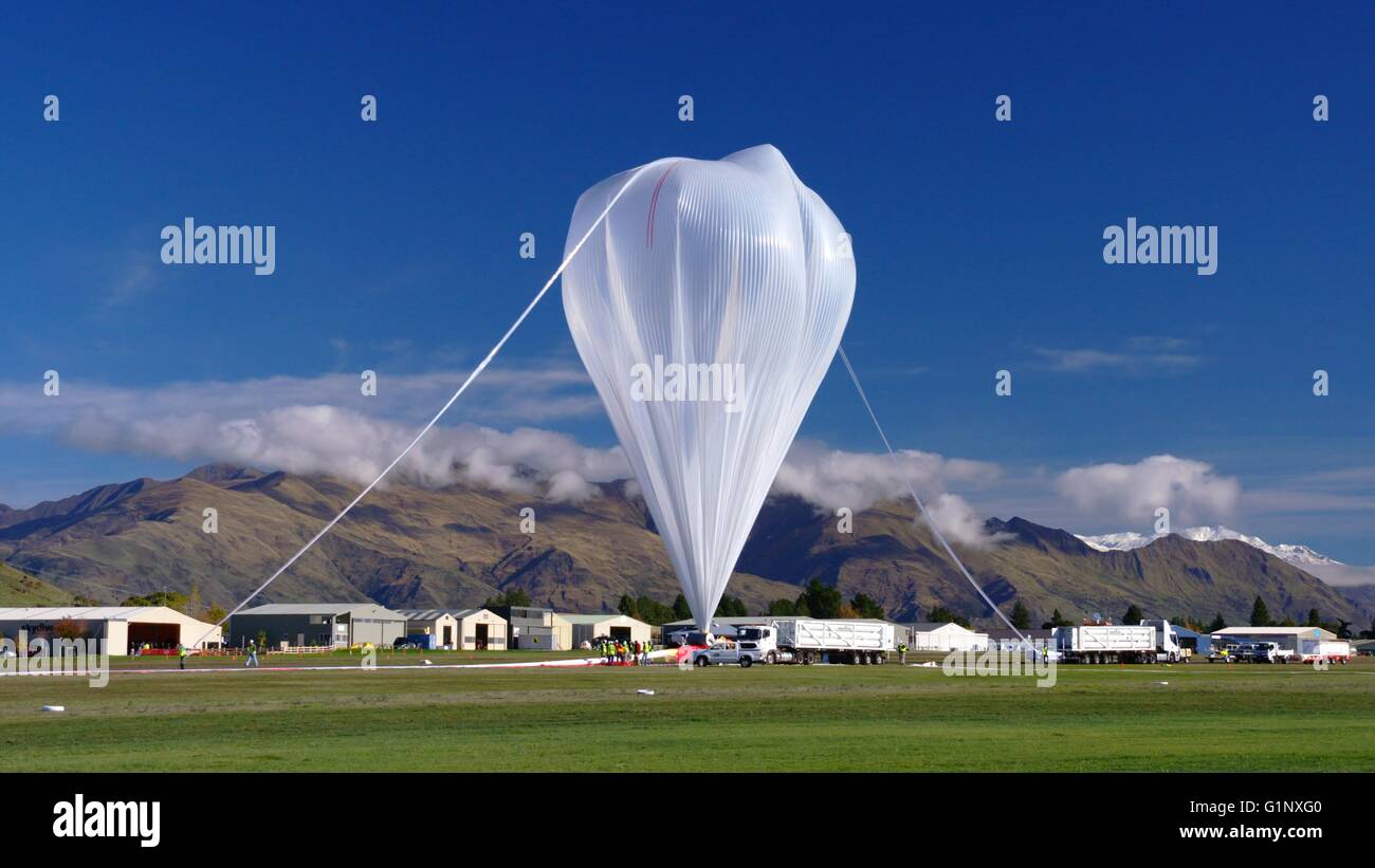 Wanaka, New Zealand. 17th May, 2016. The NASA super pressure balloon fully inflated and preparing for launch at Wanaka Aerodrome May 17, 2016 in Wanaka, New Zealand. Carried by the wind the balloon is expected to circumnavigate the globe in the southern hemispheres stratosphere providing inexpensive access to near-space research. Credit:  Planetpix/Alamy Live News Stock Photo