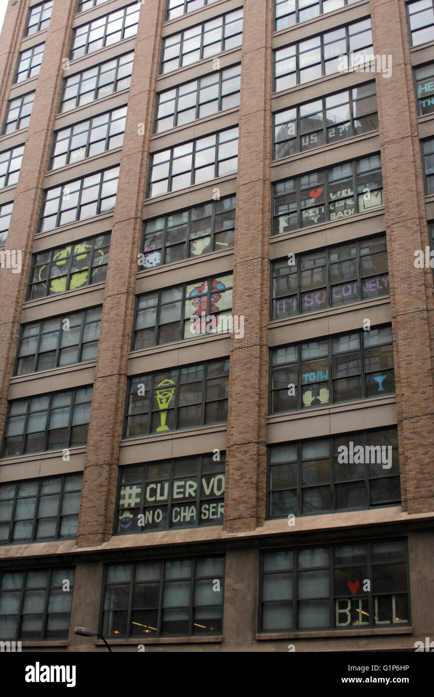 Exploding Post It Notes Post-it notes war breaks out in New York City Stock Photo - Alamy