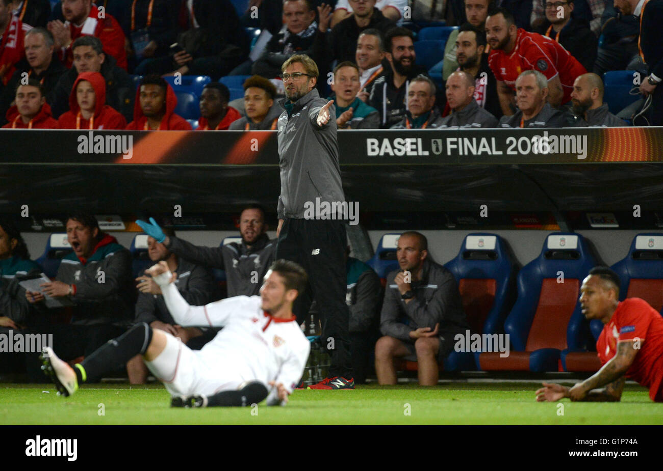 Basel, Switzerland. 18th May, 2016.   Liverpool's coach Juergen Klopp gestures during the UEFA Europa League final between Liverpool FC and Sevilla Futbol Club at the St. Jakob-Park stadium in Basel, Switzerland, on 18 May 2016. Credit:  dpa picture alliance/Alamy Live News Stock Photo