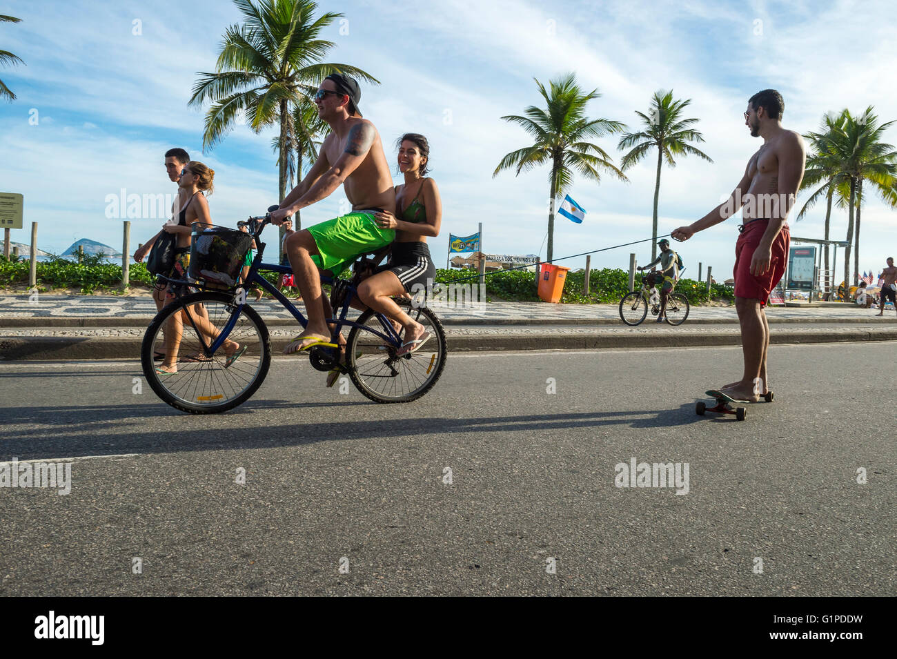 towing bicycle