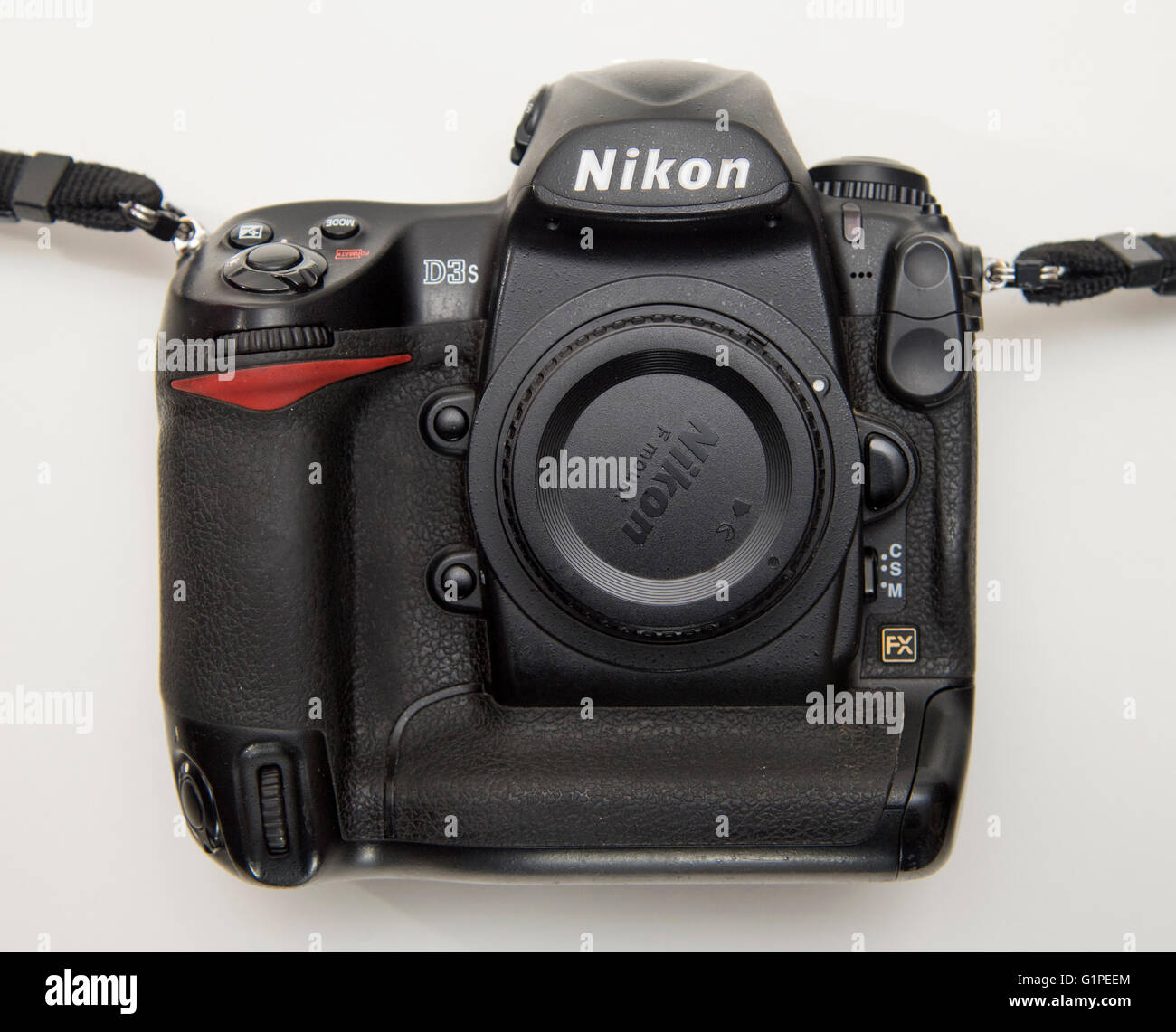 Nikon D3S professional DSLR digital camera body Stock Photo - Alamy