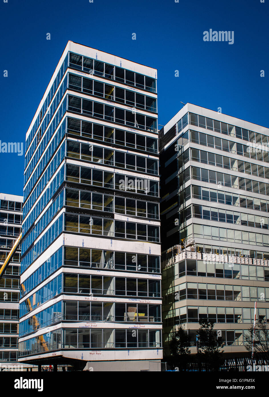 Architectural exteriors glass hi-res stock photography and images - Alamy