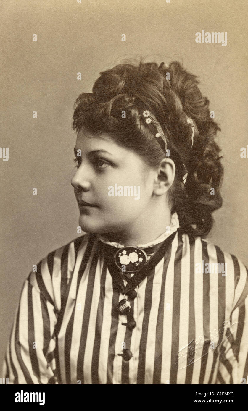 SOPHIE MENTER (18461918). German pianist and composer. Photograph by