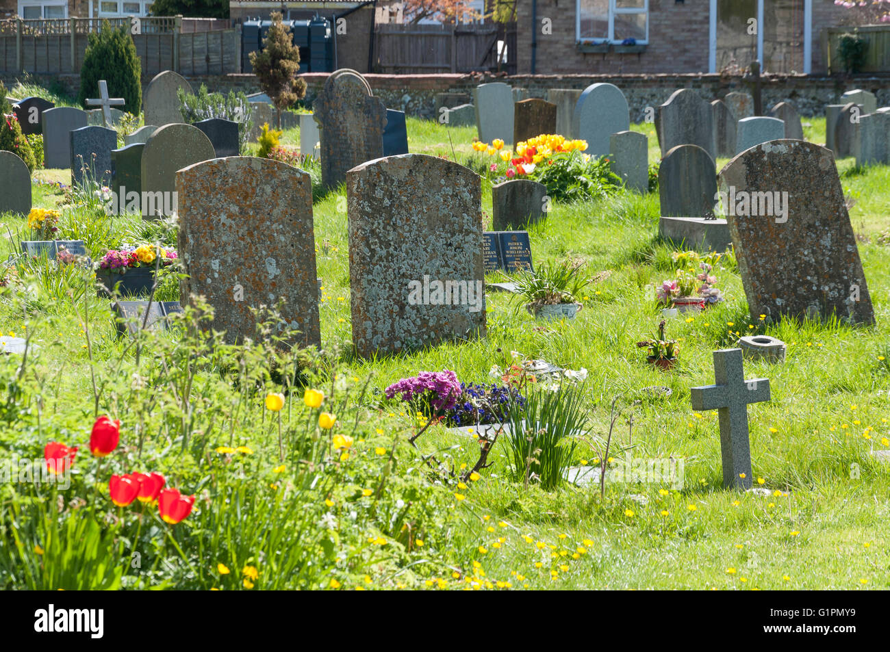 Graves at St Andrew's Church churchyard, Church Lane, Chinnor, Oxfordshire, England, United Kingdom Stock Photo