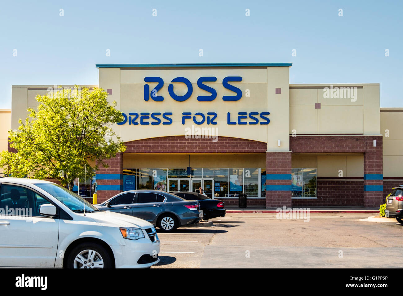 Ross Dress for Less clothing store exterior in Oklahoma City, Oklahoma, USA  Stock Photo - Alamy