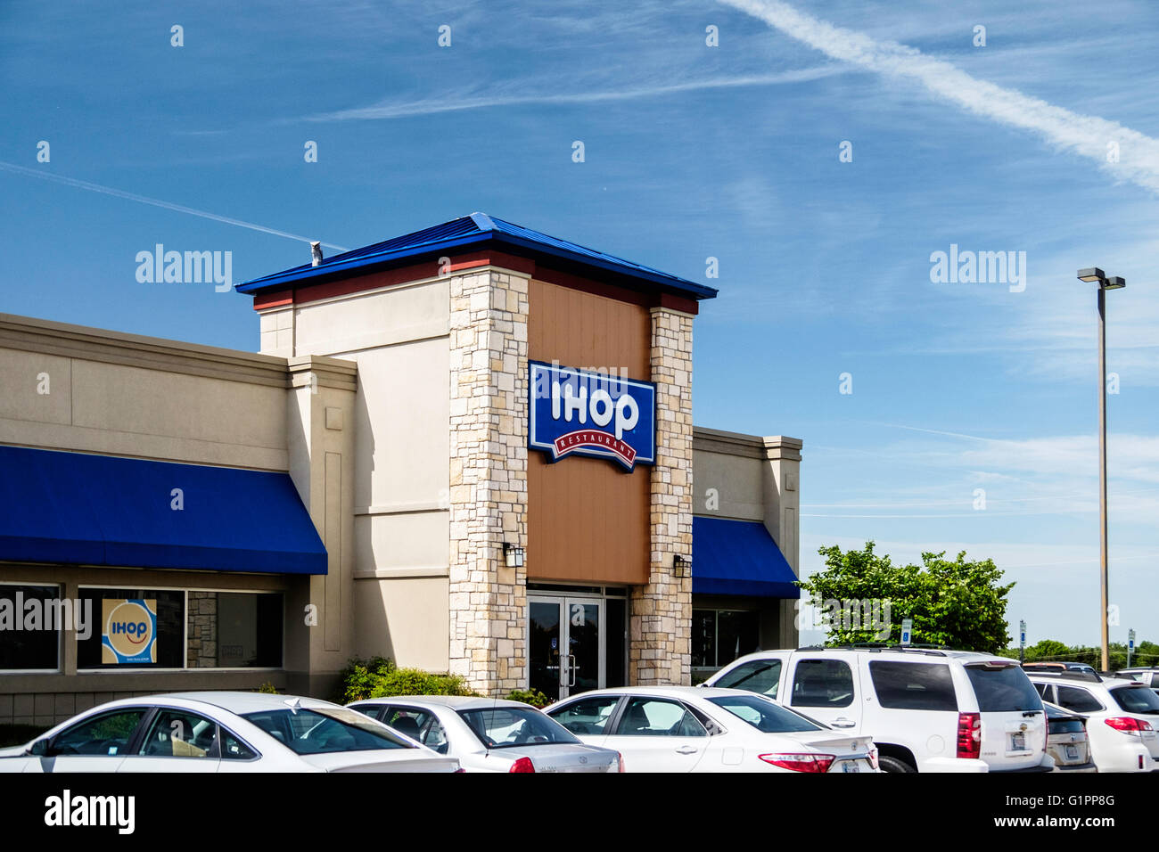 Ihop exterior hi-res stock photography and images - Alamy