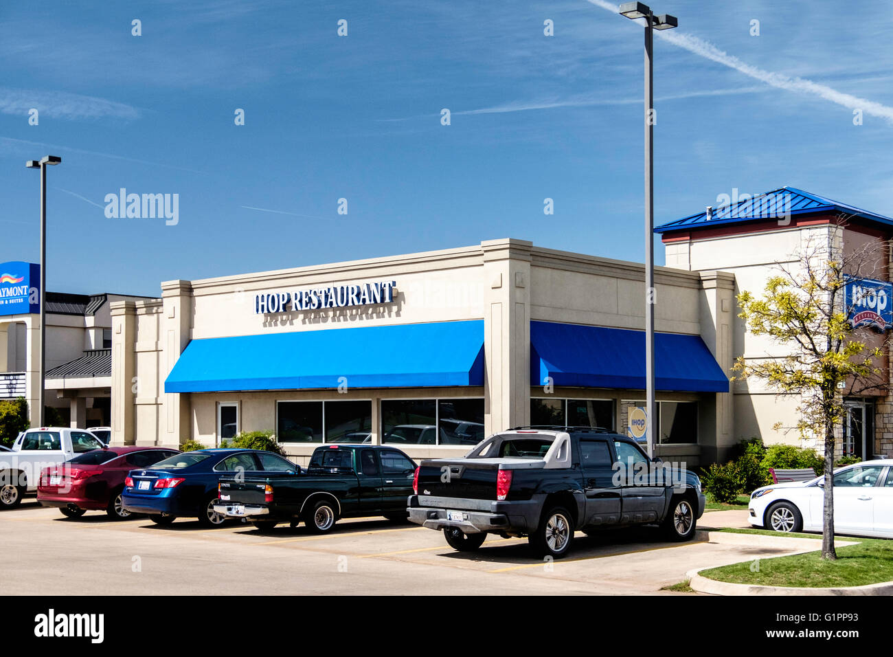 Ihop exterior hi-res stock photography and images - Alamy