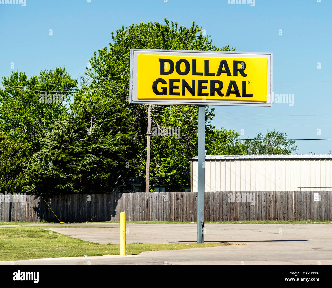 Dollar general sign hires stock photography and images Alamy
