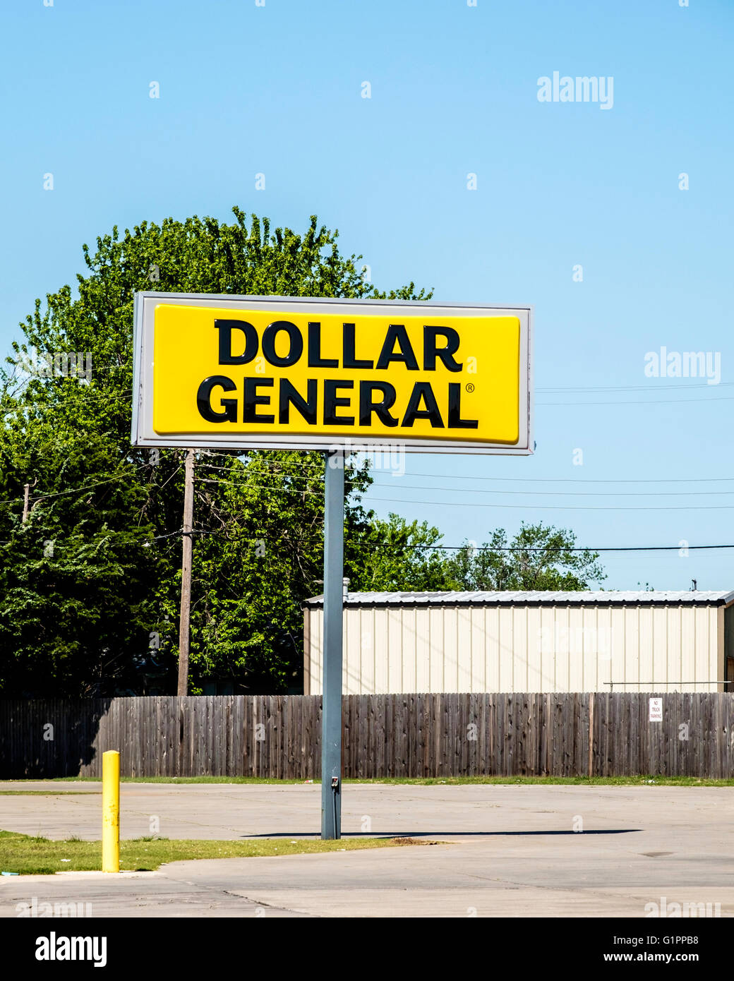 Dollar general sign hires stock photography and images Alamy