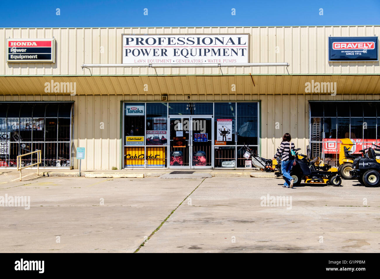 The storefront of Professional Power Equipment business in Oklahoma