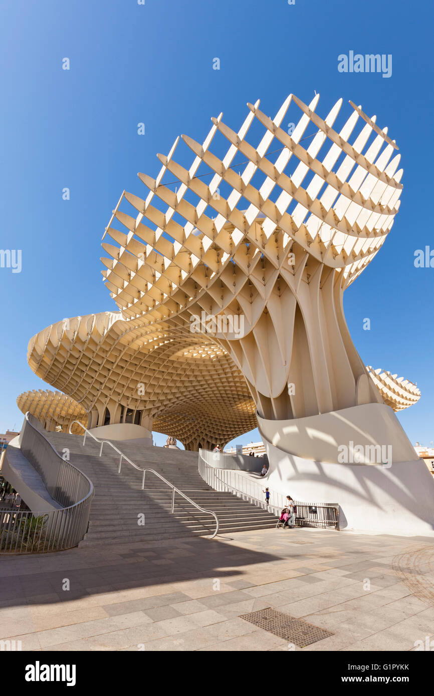 Espacio Metropol Parasol building at Plaza de la Encarnacion, Seville, Spain, a wooden structure by architect Jürgen Mayer H. Stock Photo