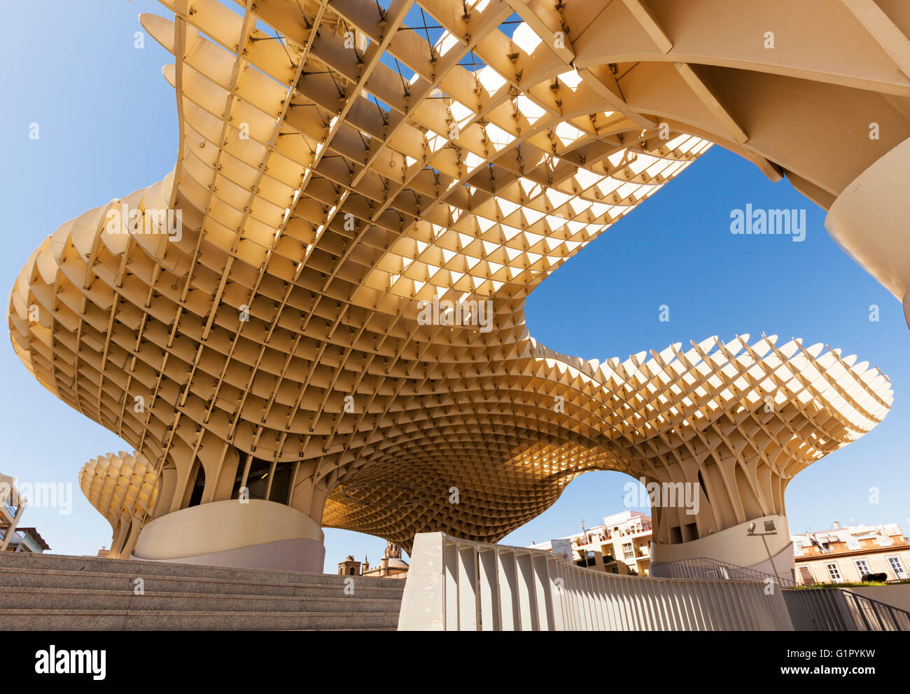 Espacio Metropol Parasol building at Plaza de la Encarnacion, Seville, Spain, a wooden structure by architect Jürgen Mayer H. Stock Photo