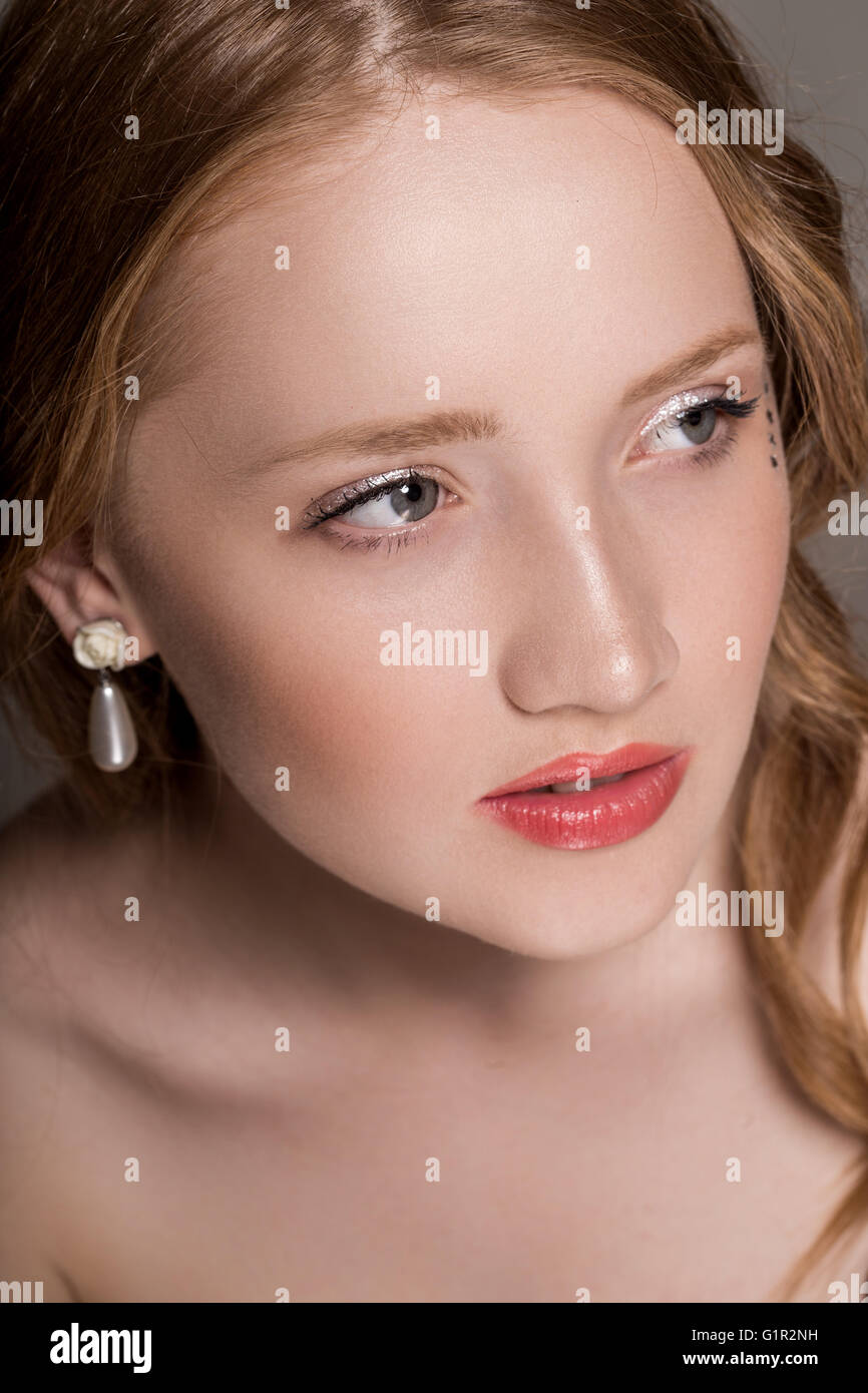 Beauty portrait of a young woman in studio Stock Photo - Alamy