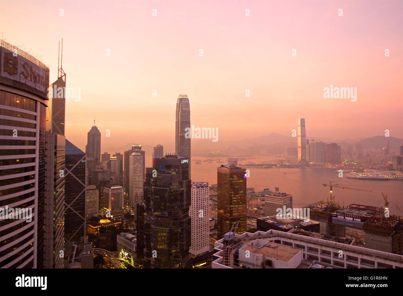 Hong kong iconic landmarks hi-res stock photography and images - Alamy