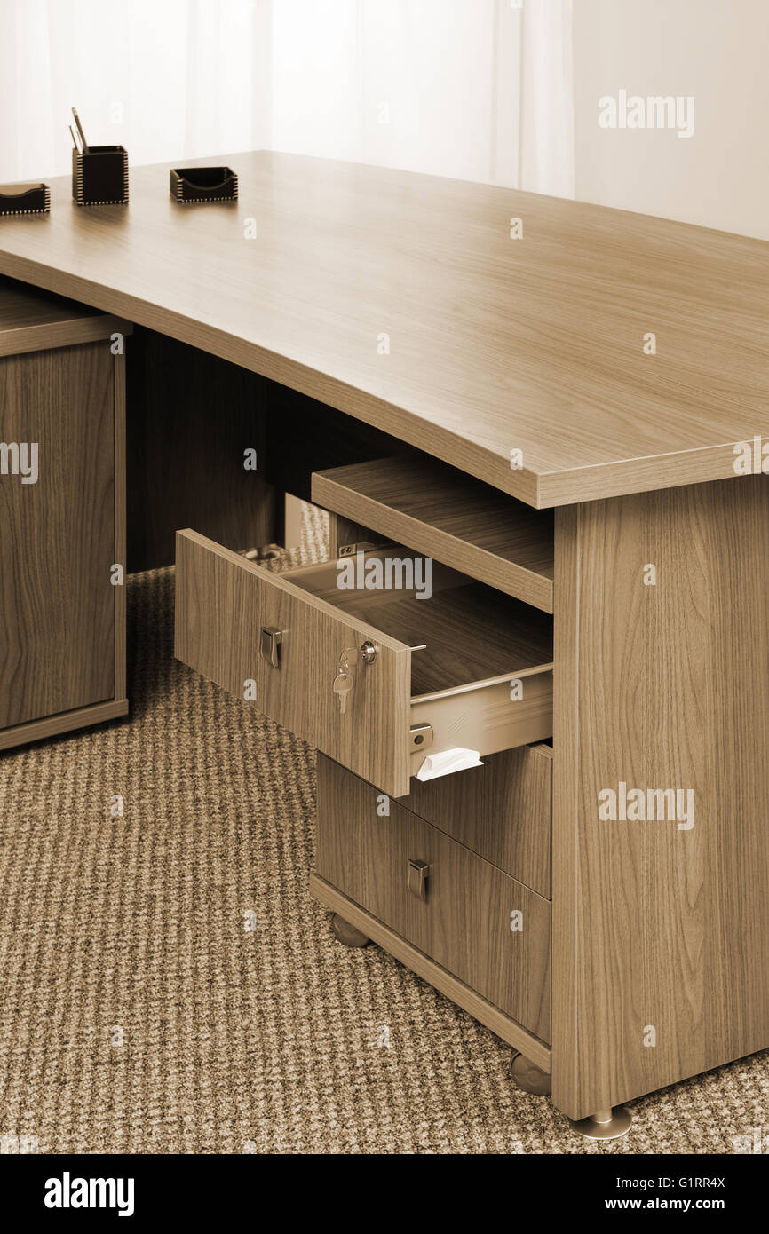 Open window table hi-res stock photography and images - Alamy