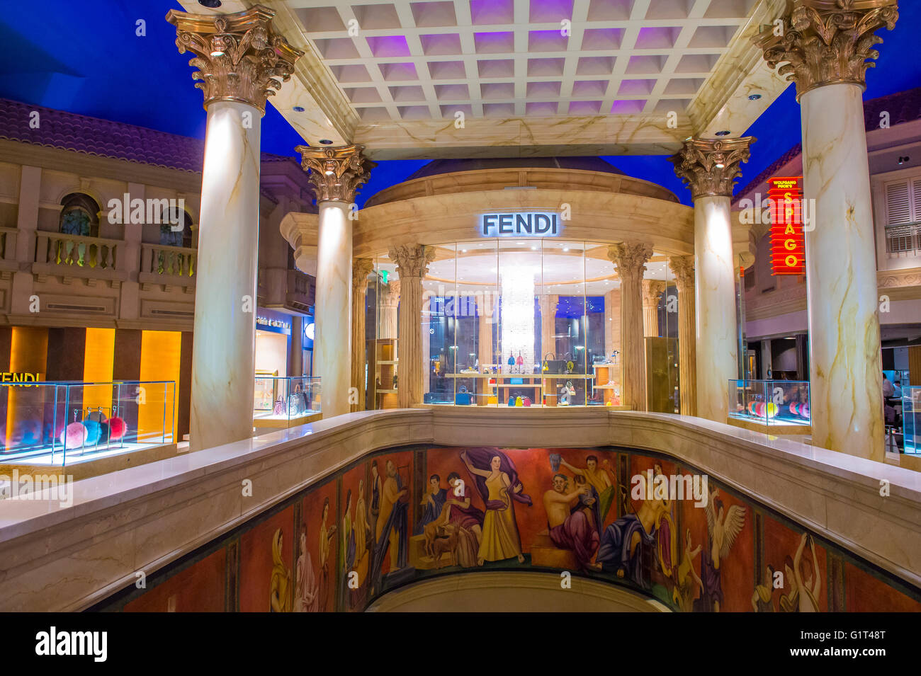 Exterior of a Fendi store in Caesars Palace hotel in Las Vegas Stock Photo  - Alamy