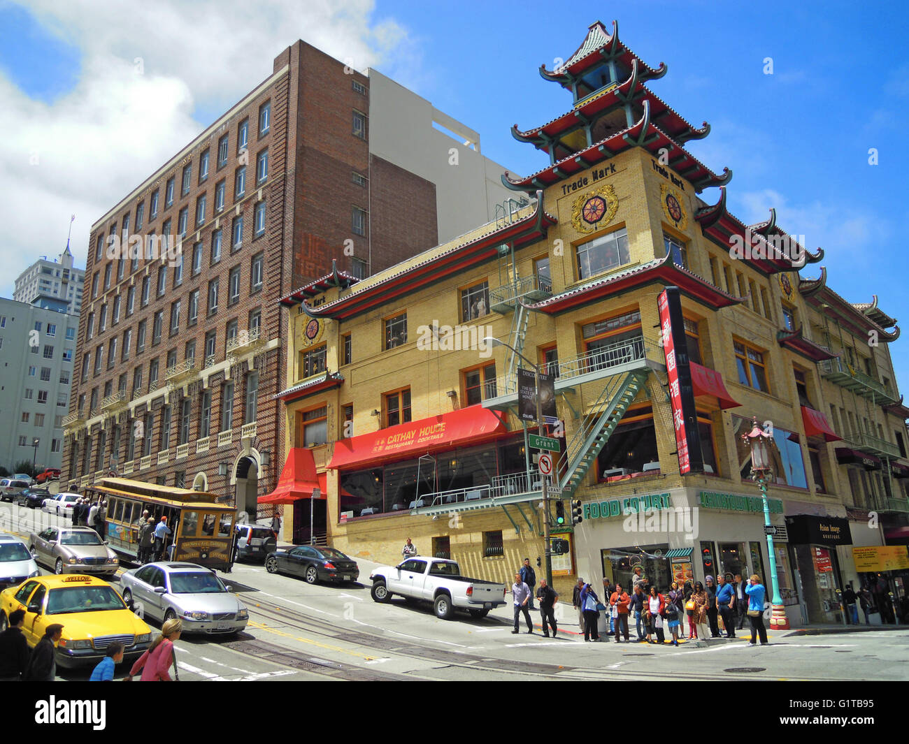 San Francisco: skyline with the oriental buildings of Chinatown, the oldest Chinatown in North America and the largest Chinese community outside Asia Stock Photo