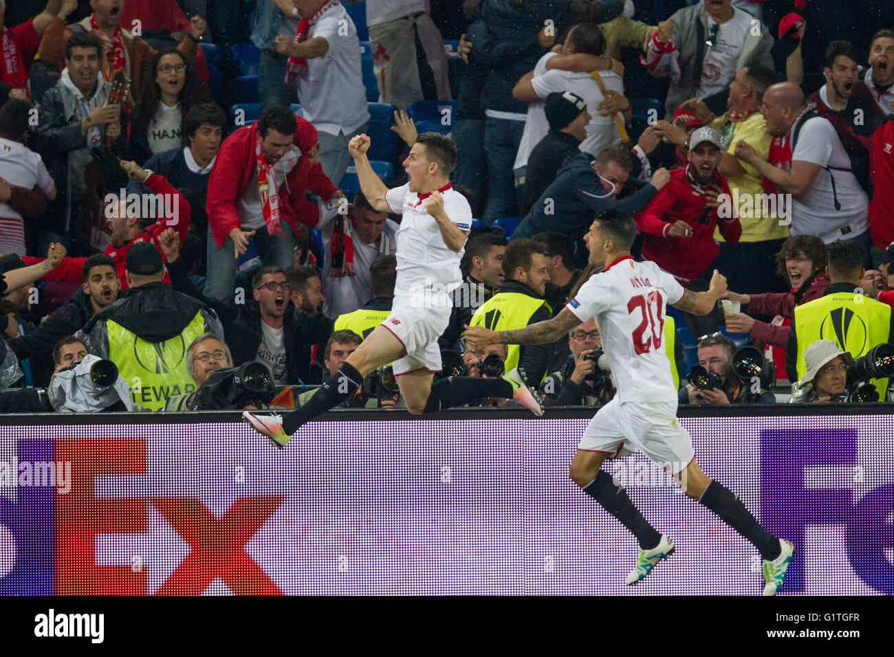 Basel, Switzerland. 18th May, 2016. LIVERPOOL X SEVILLA - Sevilla beat Liverpool 3-1 and was crowned champion of the UEFA Europa League at St. Jakob Park Stadium in Basel. Credit: Celso Bayo/Fotoarena/Alamy Live News Stock Photo