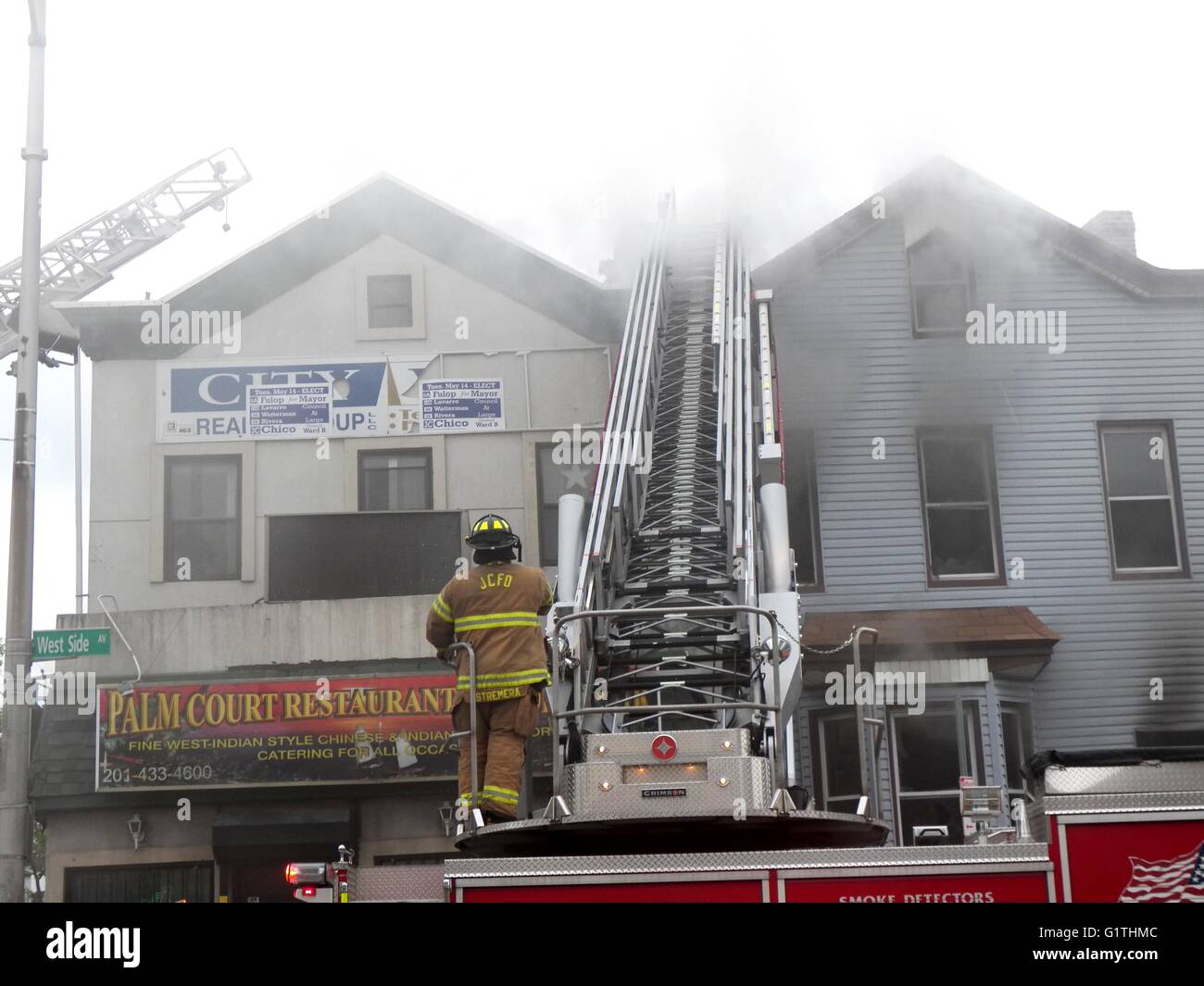 Jersey City. N.J. USA. 18th May 2016. -3 alarm fire breaks out at 410 West Side Ave in Jersey City, NJ. Credit:  Mark Apollo/Alamy Live News Stock Photo