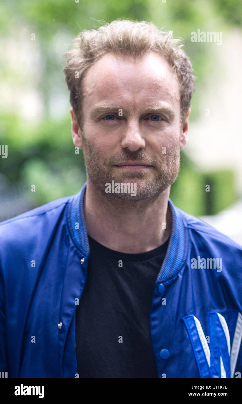 Berlin, Germany. 18th May, 2016. Actor Mark Waschke poses prior to the premiere of his new episode entitled 'Wir - Ihr - Sie' (lit. We - you - they) of the German television series Tatort (lit. Crime scene), in Berlin, Germany, 18 May 2016. Photo: PAUL ZINKEN/dpa/Alamy Live News Stock Photo