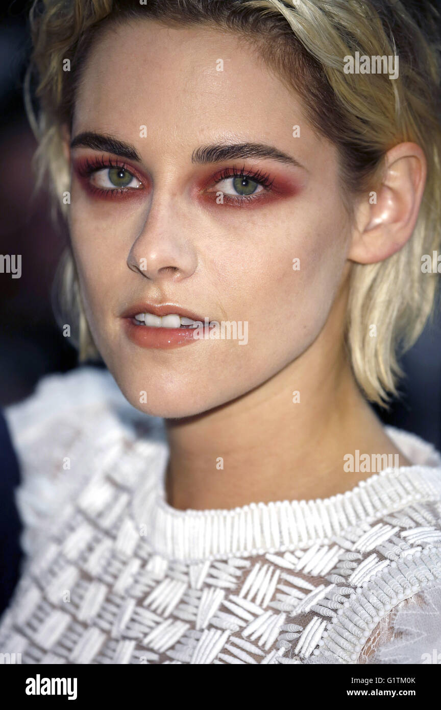 Kristen Stewart Attending The Personal Shopper Premiere During The Kristen Stewart Attending The Personal Shopper Premiere During The