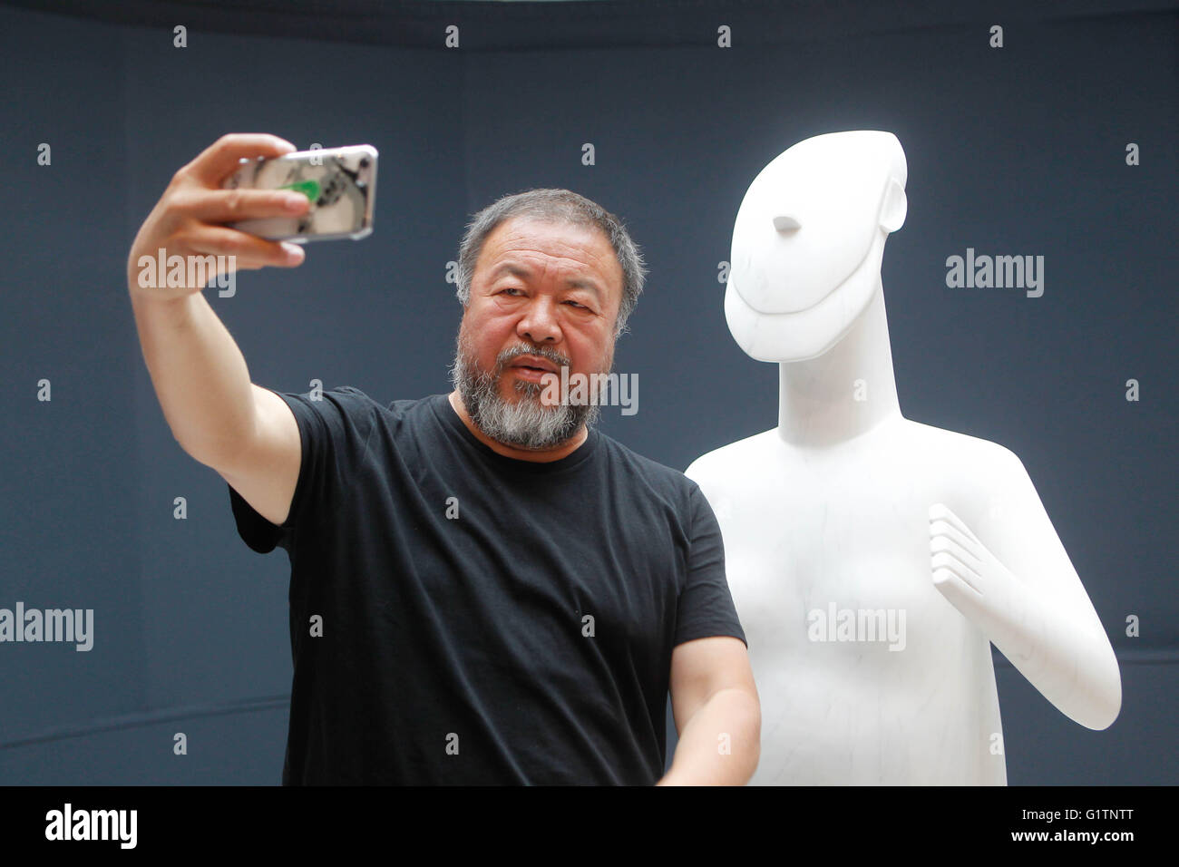 Athens, Greece. 19th May, 2016. Chinese artist and activist AI WEIWEI gives a press conference during his exchibition in Cycladic Art museum. The Museum of Cycladic Art (MCA) in Athens announces a major exhibition with Chinese artist and activist Ai Weiwei. Ai Weiwei at Cycladic will be the artist's first exhibition within an archeological museum and in the country of Greece. This exhibition will introduce audiences to his practice through many of his significant works, placing them within the museums renowned collection. Credit:  ZUMA Press, Inc./Alamy Live News Stock Photo