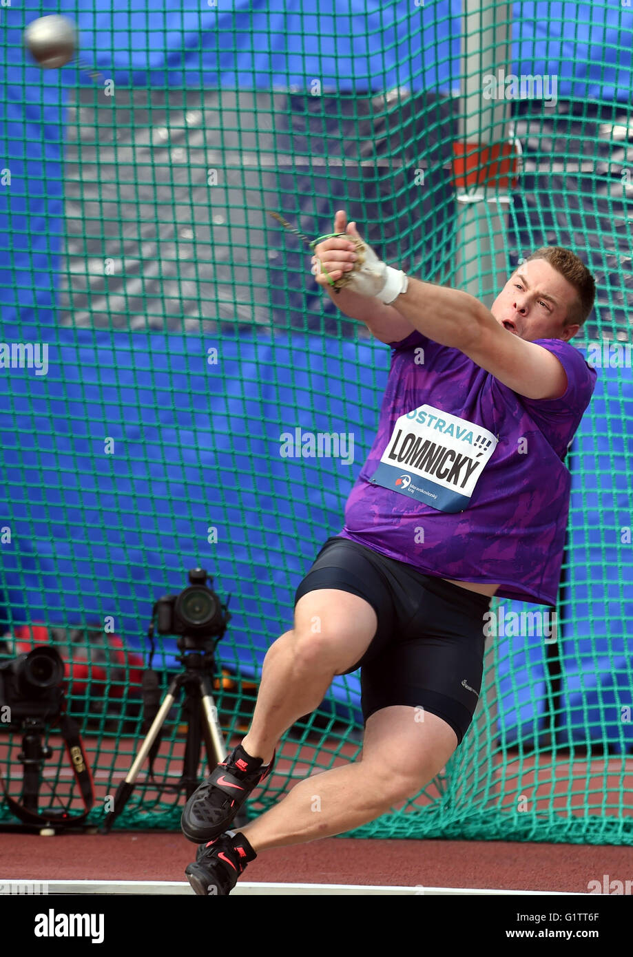 Hammer thrower 2016 hires stock photography and images Alamy
