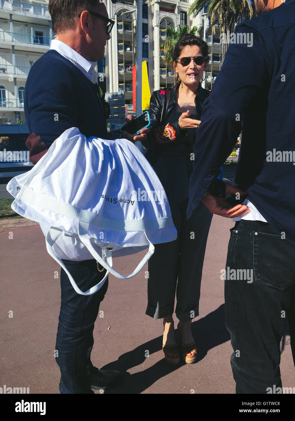 Cannes, France. 19th May, 2016. French actress Laetitia Casta spotted in the croiisette of Cannes, without any security around she was comfortable enough to mix in the crowd of Cannes Film Festival on the 19th May 2016. The photo has been taken with a mobile phone. Credit:  JBphotoeditorial/Alamy Live News Stock Photo