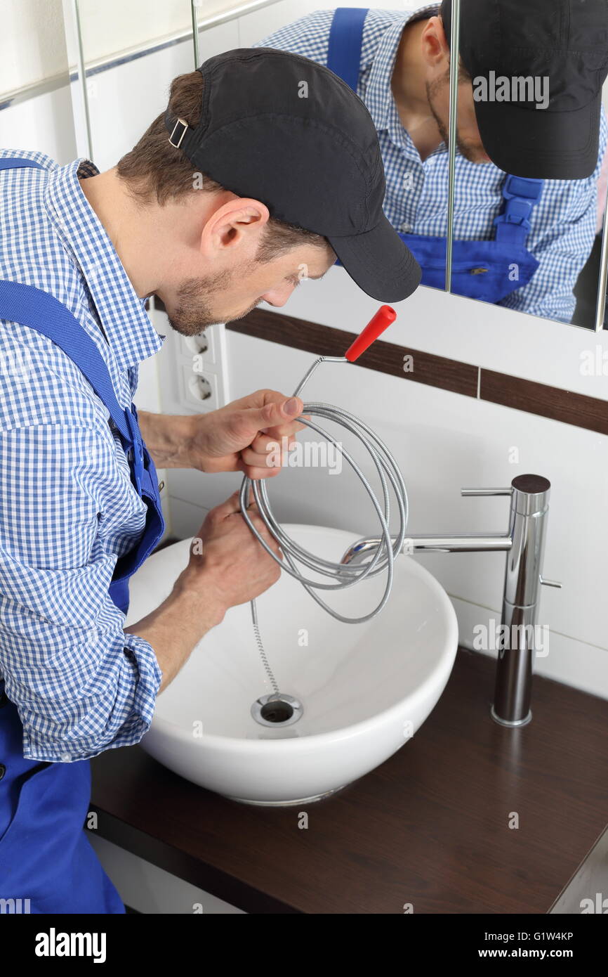 Pipe cleaning hires stock photography and images Alamy