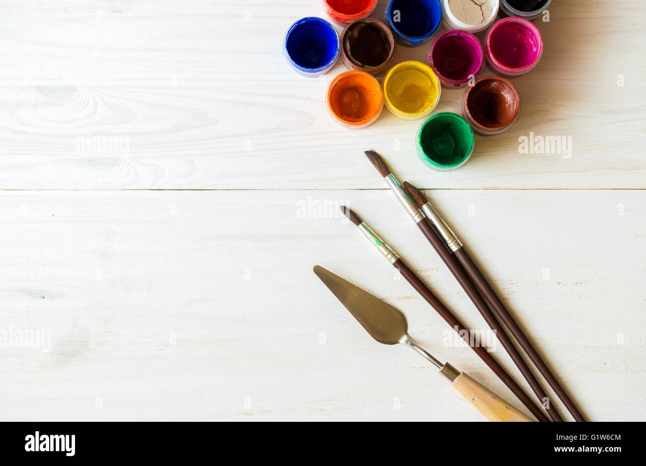 Complete Painting Set with Brushes, Oil Pastels, and Watercolor Pens