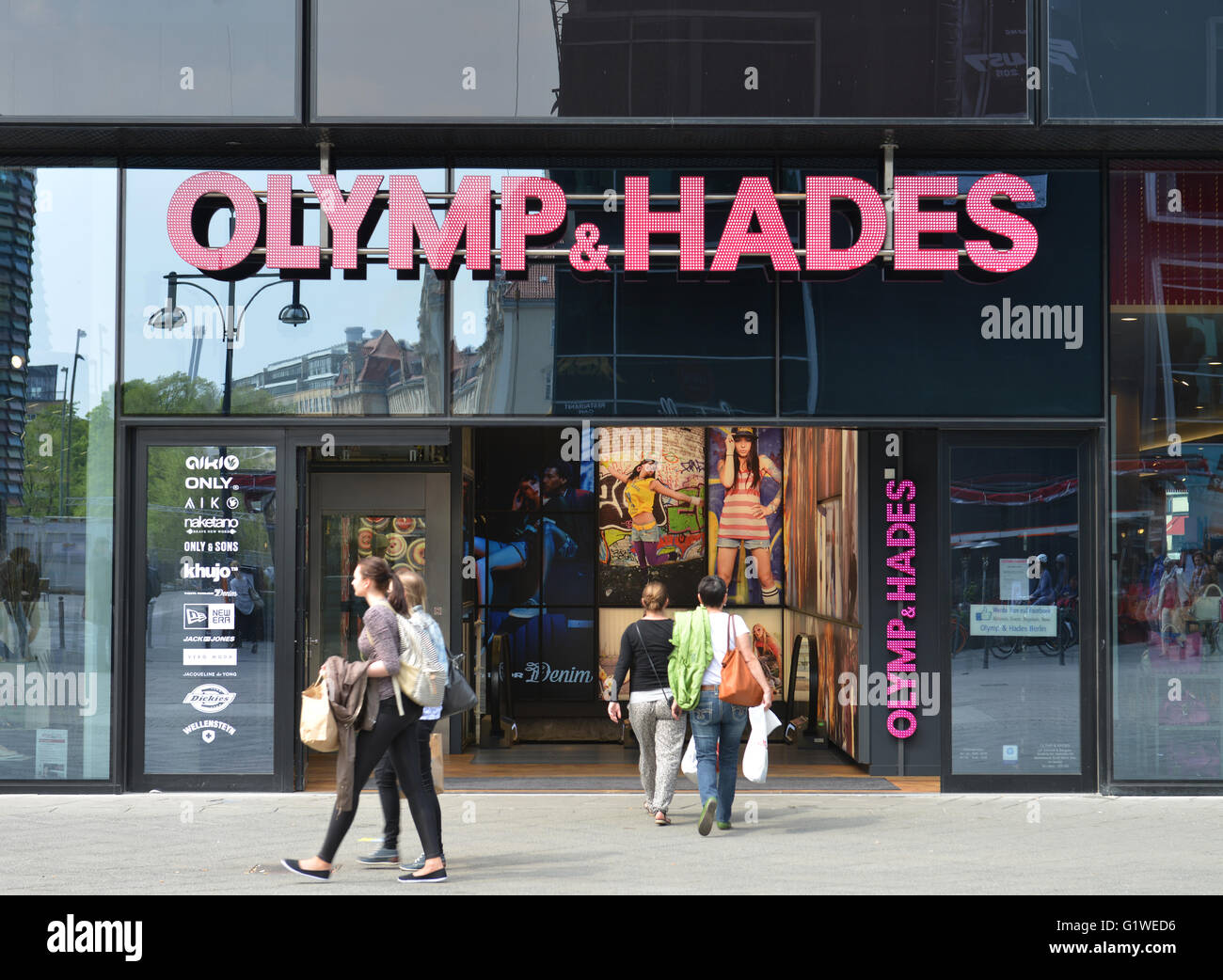 Olymp & Hades, Alea 101, Alexanderplatz, Mitte, Berlin, Deutschland Stock  Photo - Alamy
