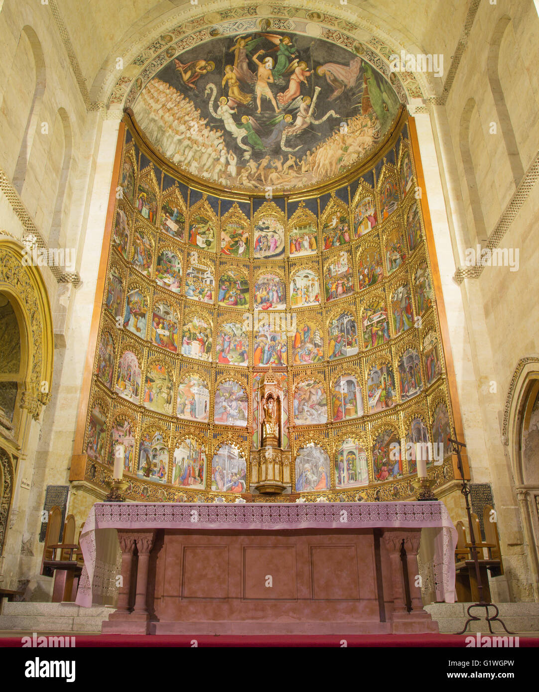SALAMANCA, SPAIN, APRIL - 16, 2016: The gothic main altar of Old Cathedral (Catedral Vieja) by Dello and Nicolas Delli,1430-1450 Stock Photo