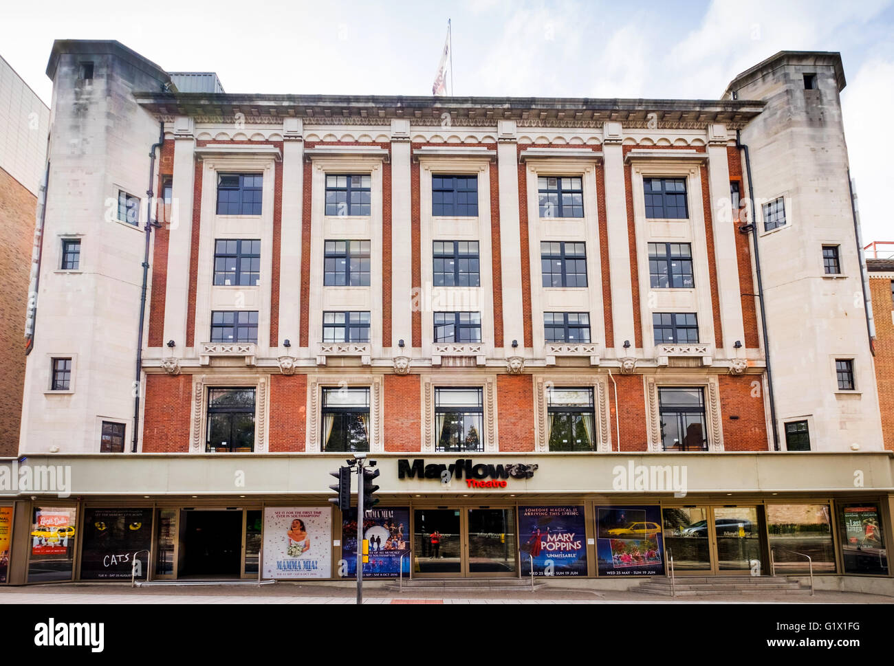 The Mayflower Theatre in Southampton Stock Photo Alamy