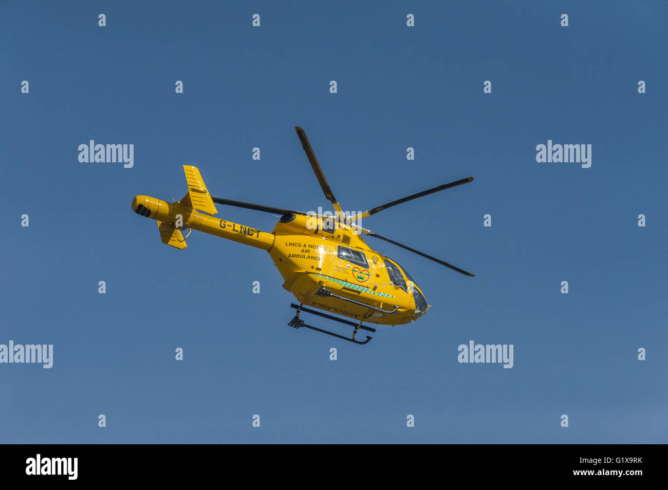 Yellow helicopters hires stock photography and images Alamy