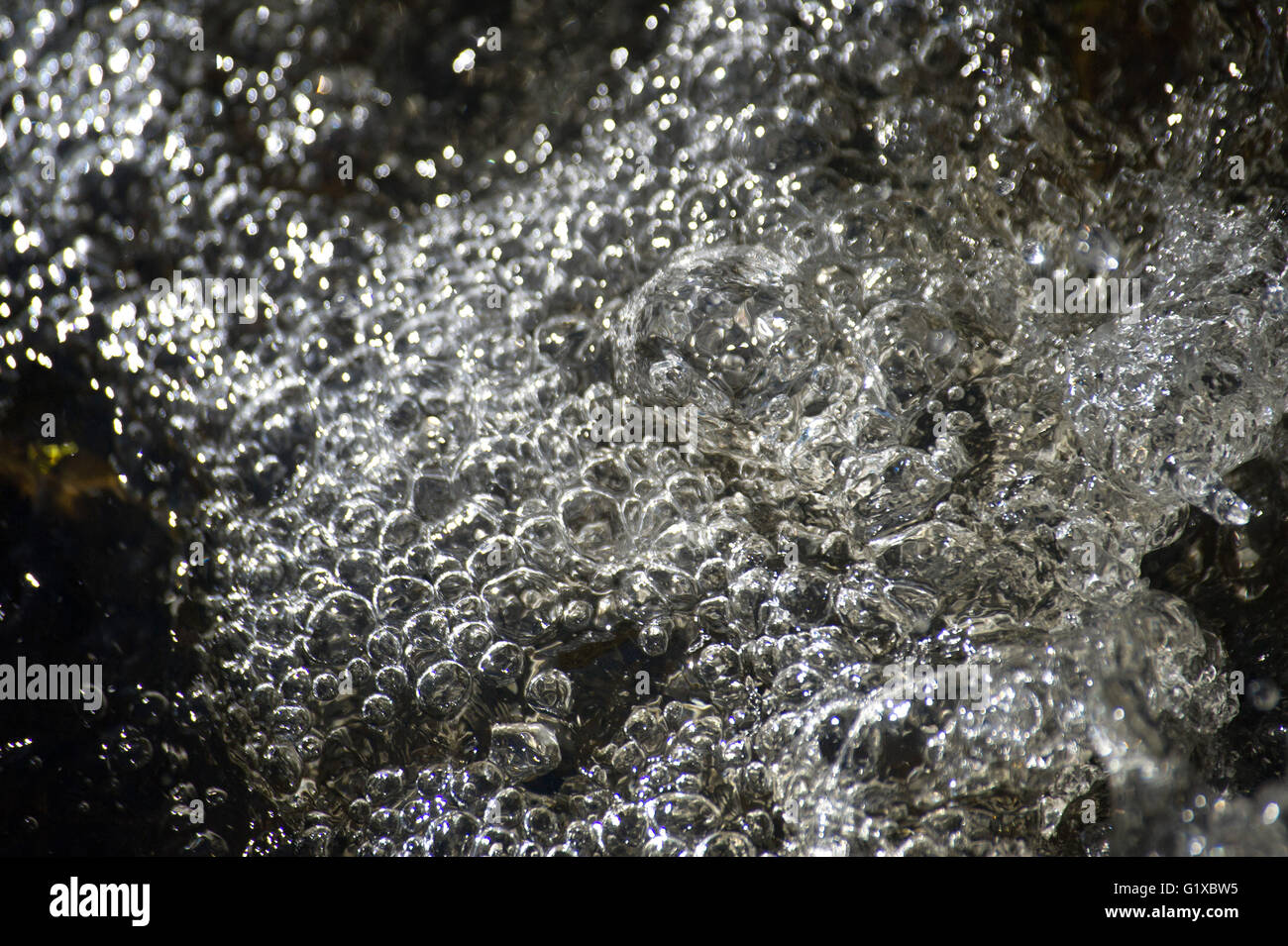 Drips On Rocks Drops splashing on rocks hi-res stock photography and images - Alamy