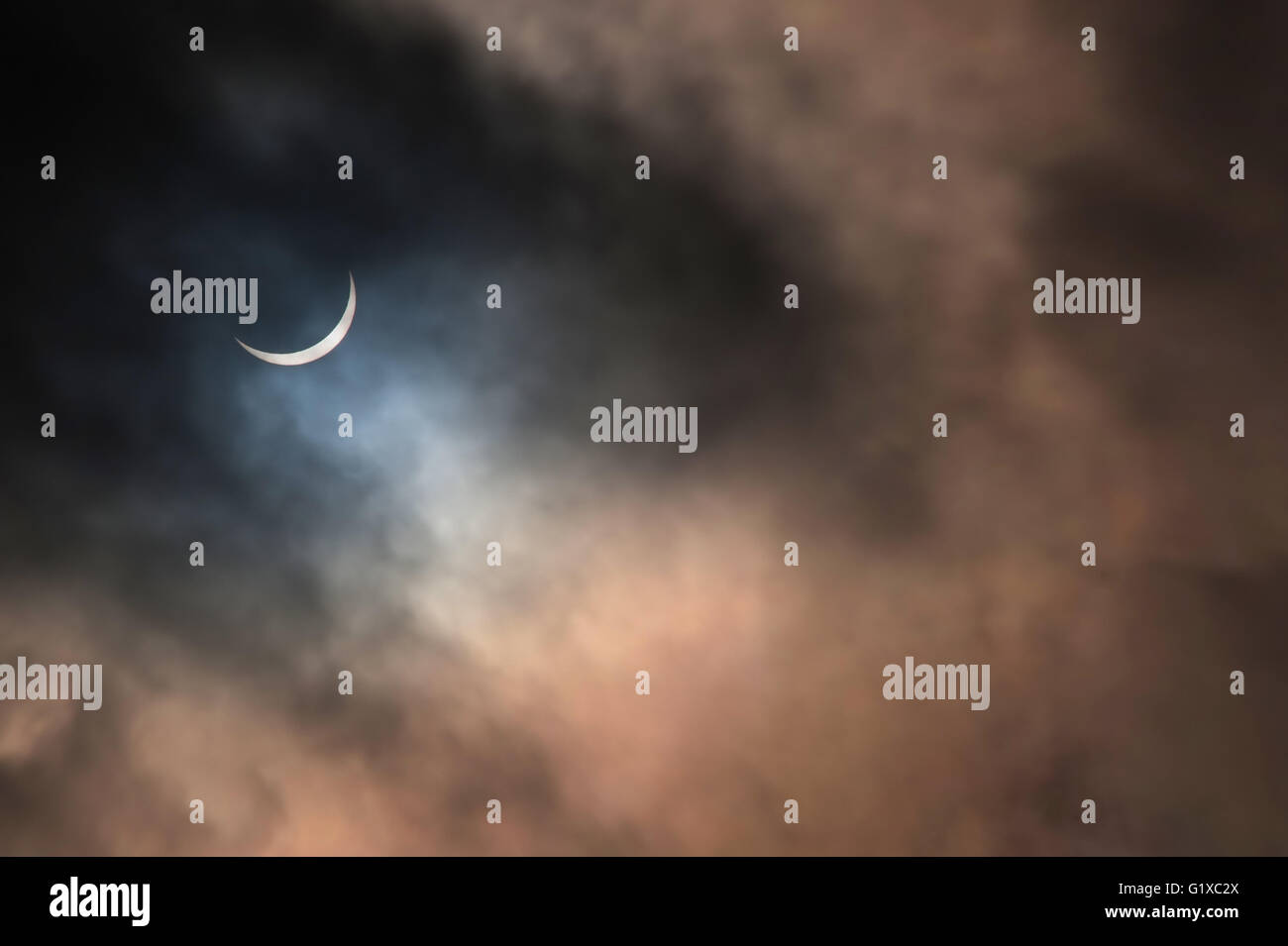 Lunar eclipse moon shadow sun hi-res stock photography and images - Alamy
