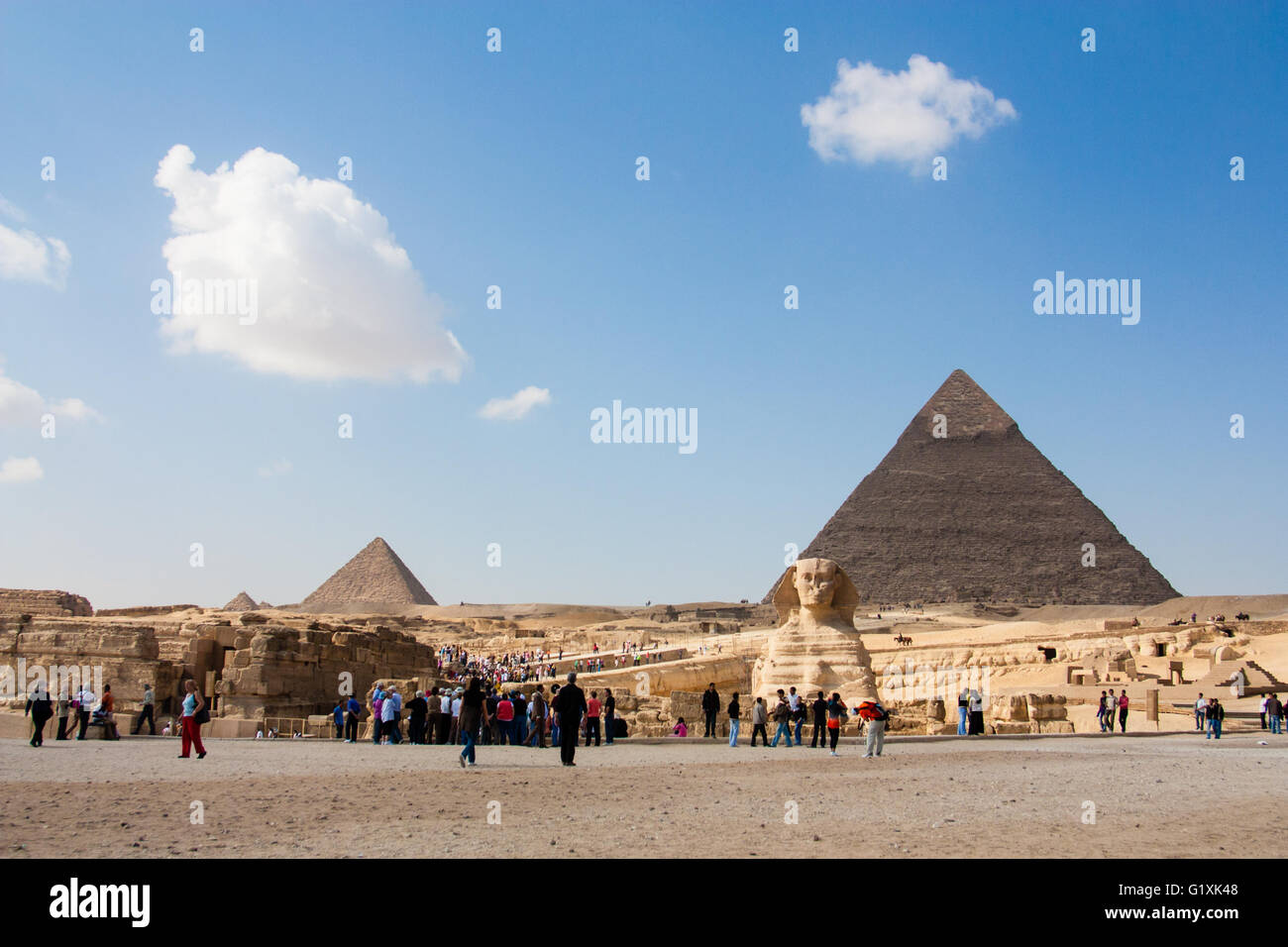 The Great Pyramid and Great Sphinx at Giza Plateau Stock Photo - Alamy