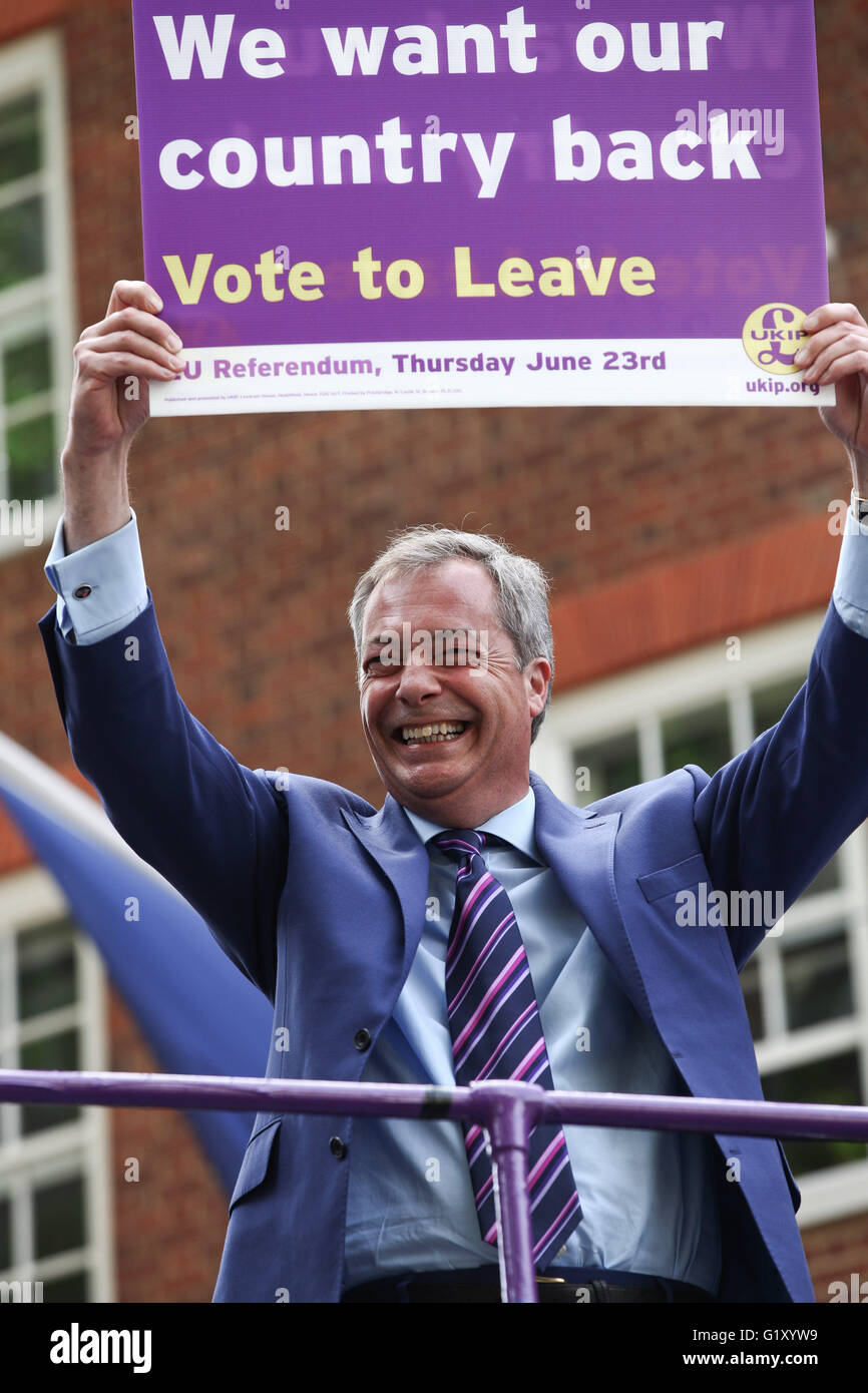 Smith Square, Westminster, London, UK. 20 May 2016 Nigel Farage, UKIP leader launches the UKIP's open top bus that will tour the whole of the UK in the run up to the EU Referendum on 23 June 2016. Credit:  Dinendra Haria/Alamy Live News Stock Photo