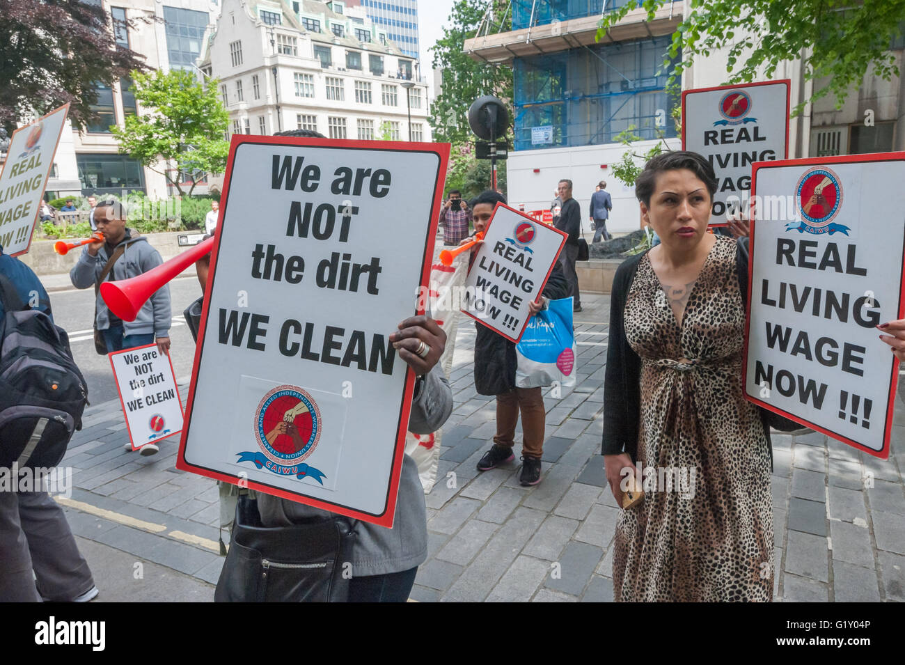 Mitie cleaning hires stock photography and images Alamy