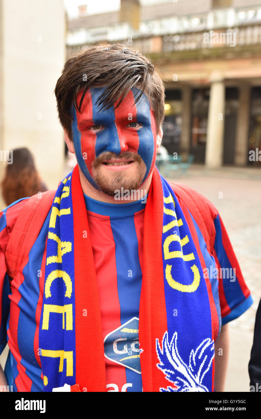 Covent Garden, London, UK. 21st May 2016. Crystal Palace fans in ...