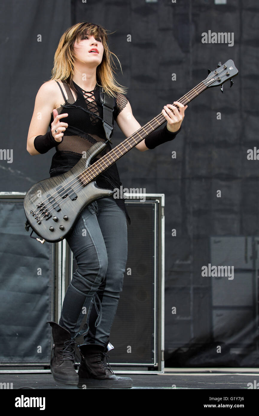 Columbus, Ohio, USA. 20th May, 2016. Bassist EMMA ANZAI of Sick Puppies