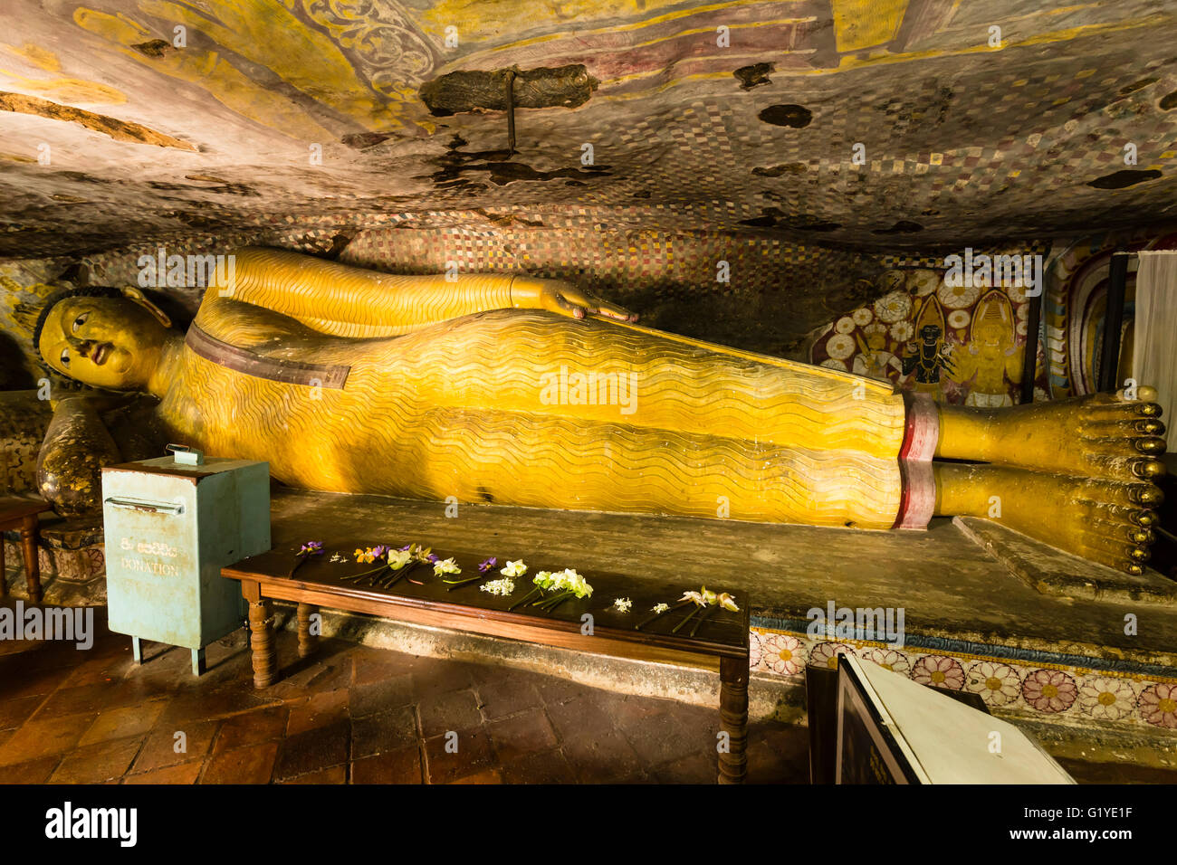 Reclined Buddha, Cave of the Divine King, Dambulla, Sri Lanka Stock Photo