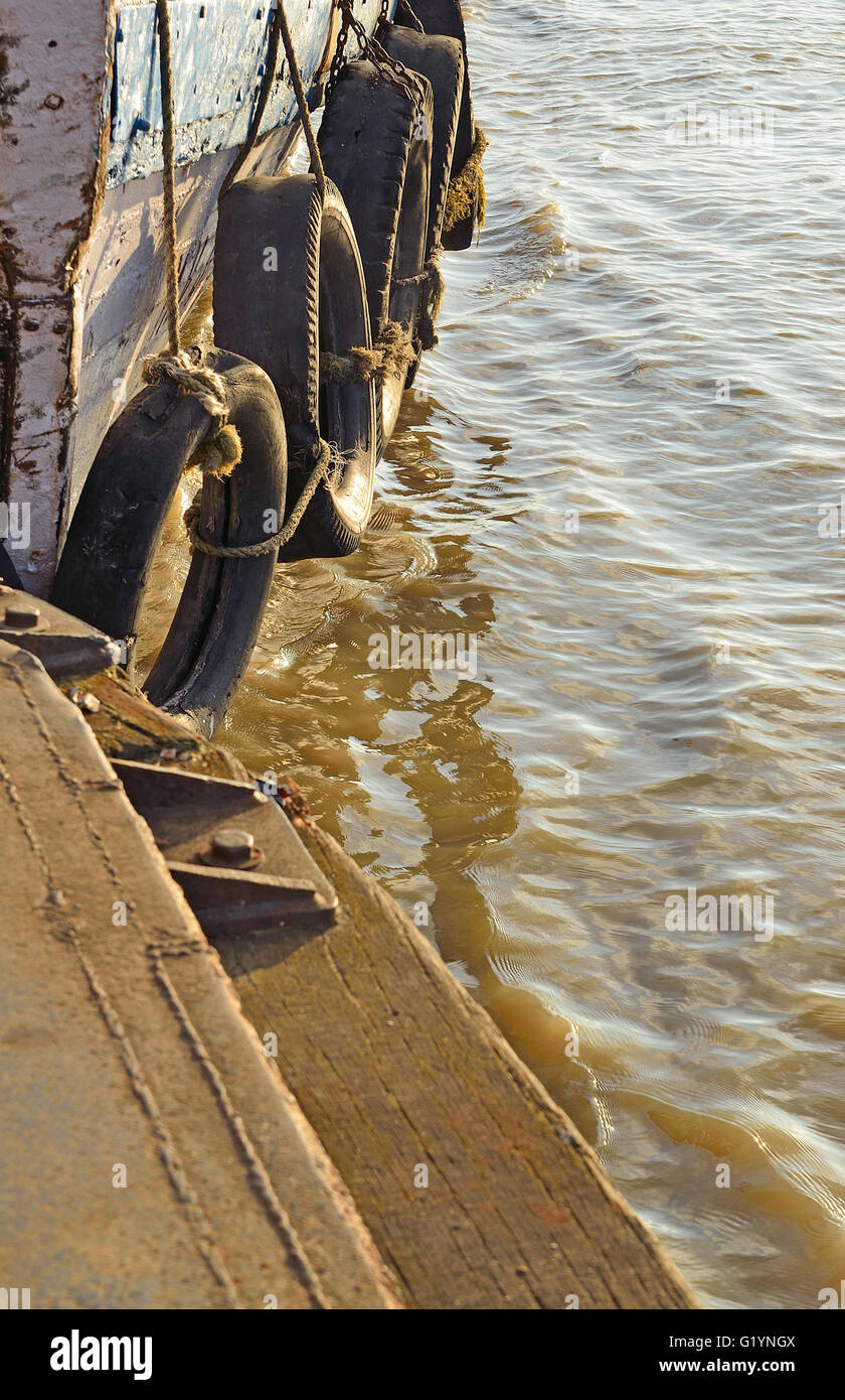 Riverscape, Hooghly river, Kolkata, West Bengal, India Stock Photo