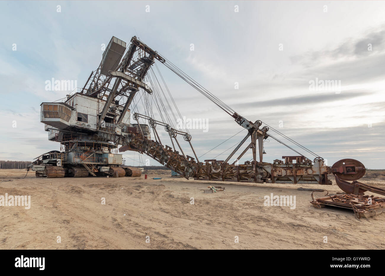 Many buckets of giant quarry excavator Equipment for the extraction of