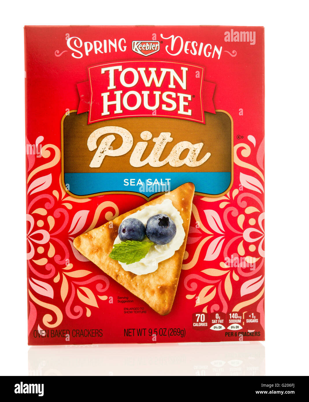 Winneconne, WI 19 May 2016 Box of Keebler town house pita crackers
